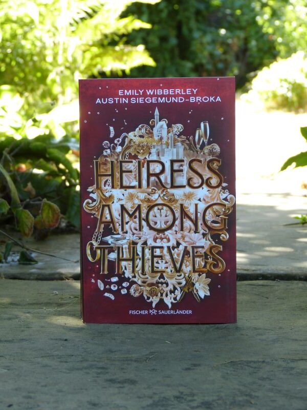 Heiress Among Thieves